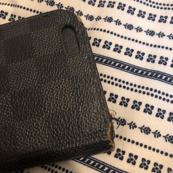 Louis Vuitton iPhone 6s Plus folio - Picture 3 of 7